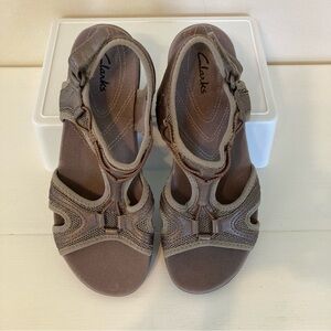 Clarks In Motion Jump Slingback Sandals Sz. 6.5 Womens Brown Comfort Shoes